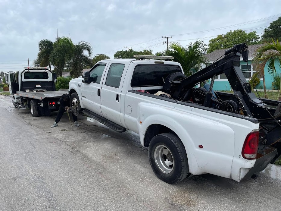 AAA Transport Solutions towing company near Jupiter
