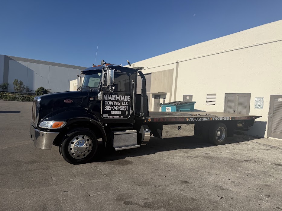 Miami dade Towing Llc towing company near Miami Gardens