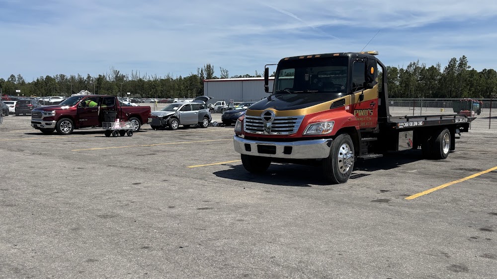 Pino's TOWING