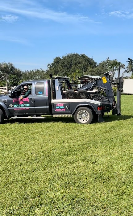 ROBLES TOWING - servicio de grua 24/7 towing company near North Miami