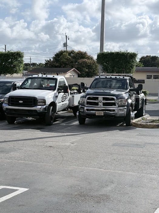 24 Hour TOWING towing company near Hialeah