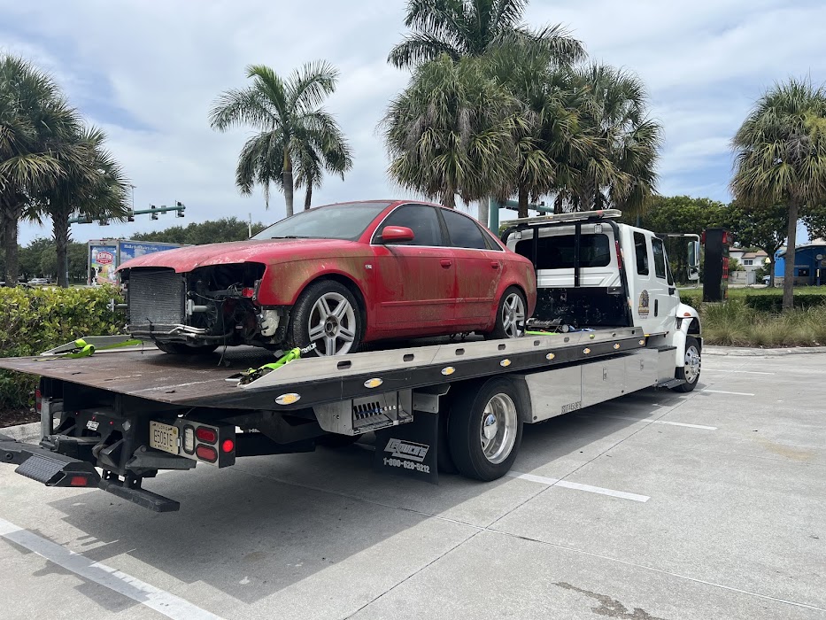 Indiantown Towing & Recovery LLC towing company near Indiantown