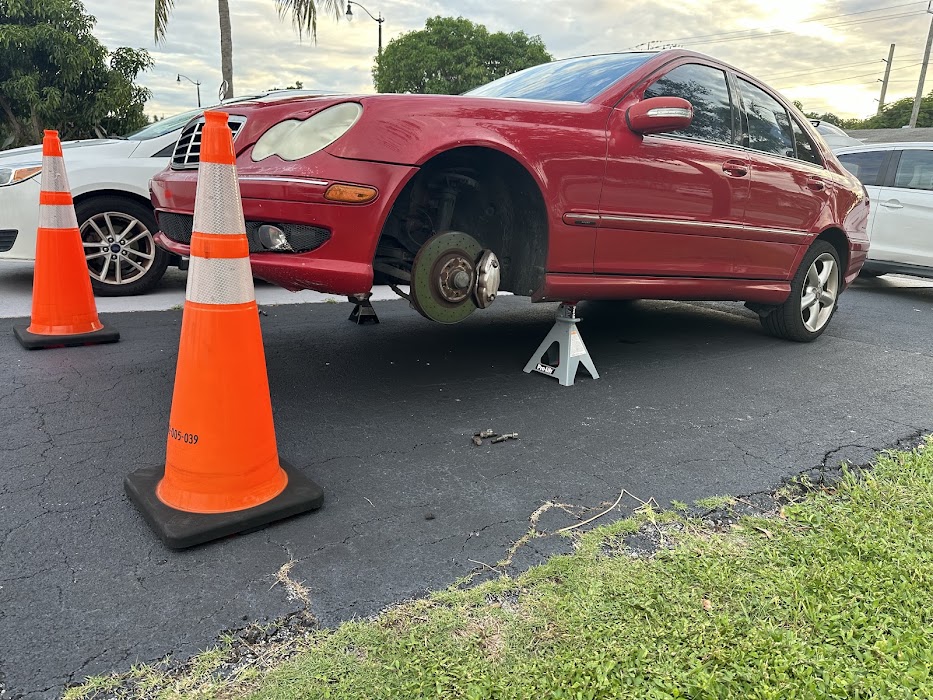 Alonso Roadside Assistance LLC