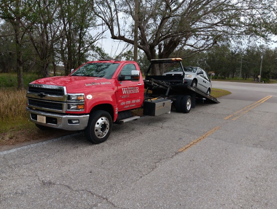 Darrell's Road & Wrecker Services towing company near Arcadia