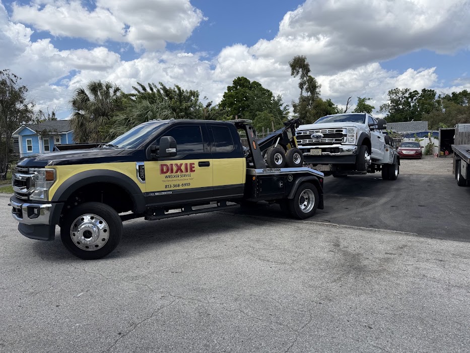 Dixie Wrecker Service towing company near Ruskin