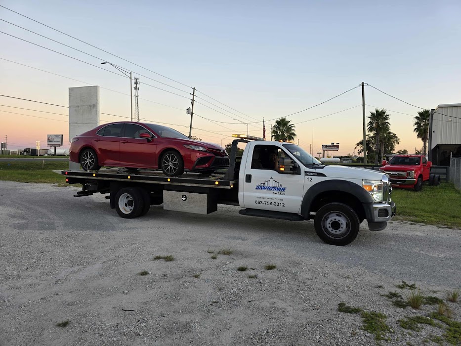 Downtown Tow & Hold LLC towing company near Dundee
