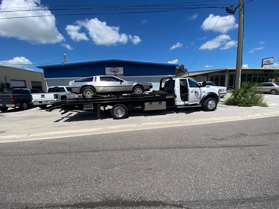English Touch Towing towing company near Lithia
