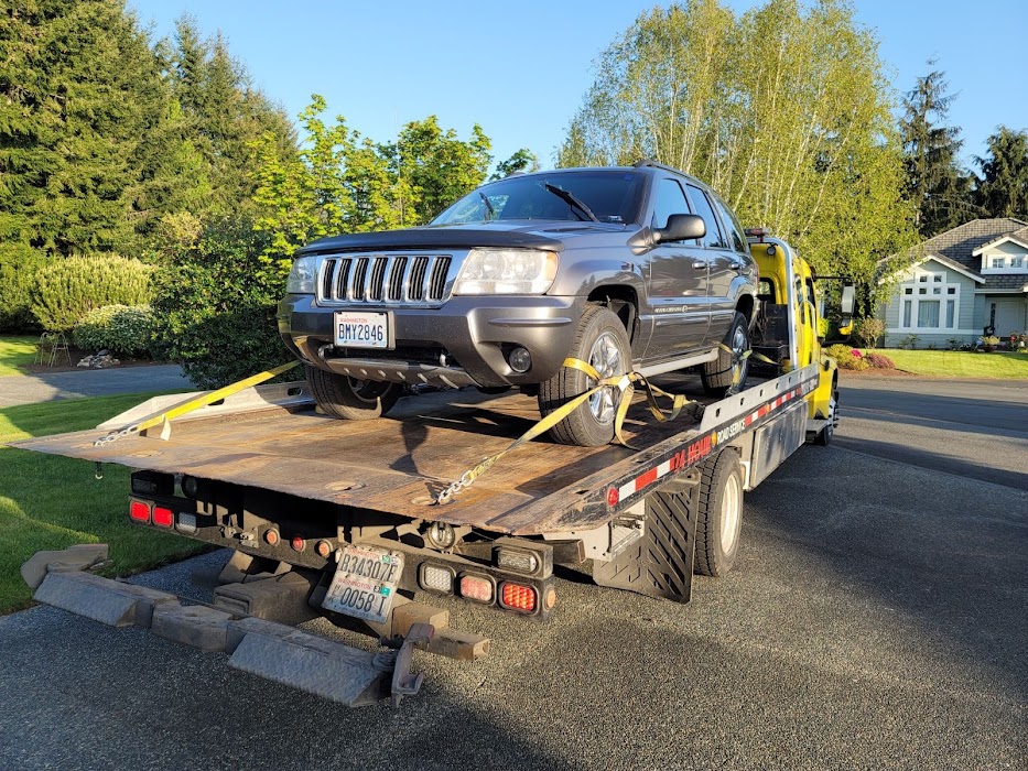 Gabby's and Son's Towing towing company near Okeechobee