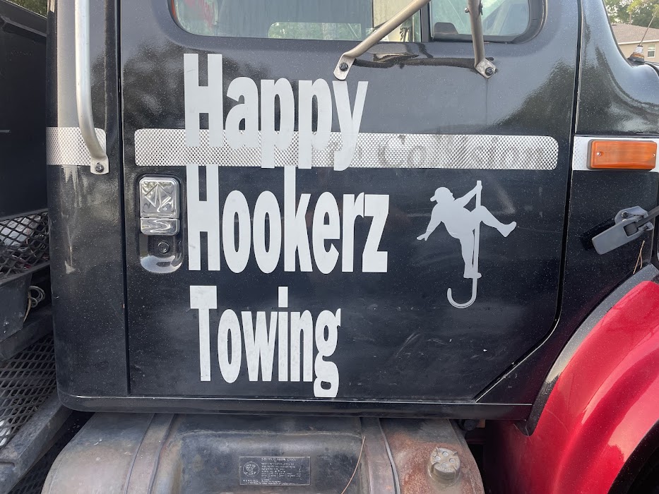 Happy hookerz towing