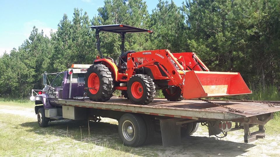 Joe's Towing & Rollback towing company near Chiefland