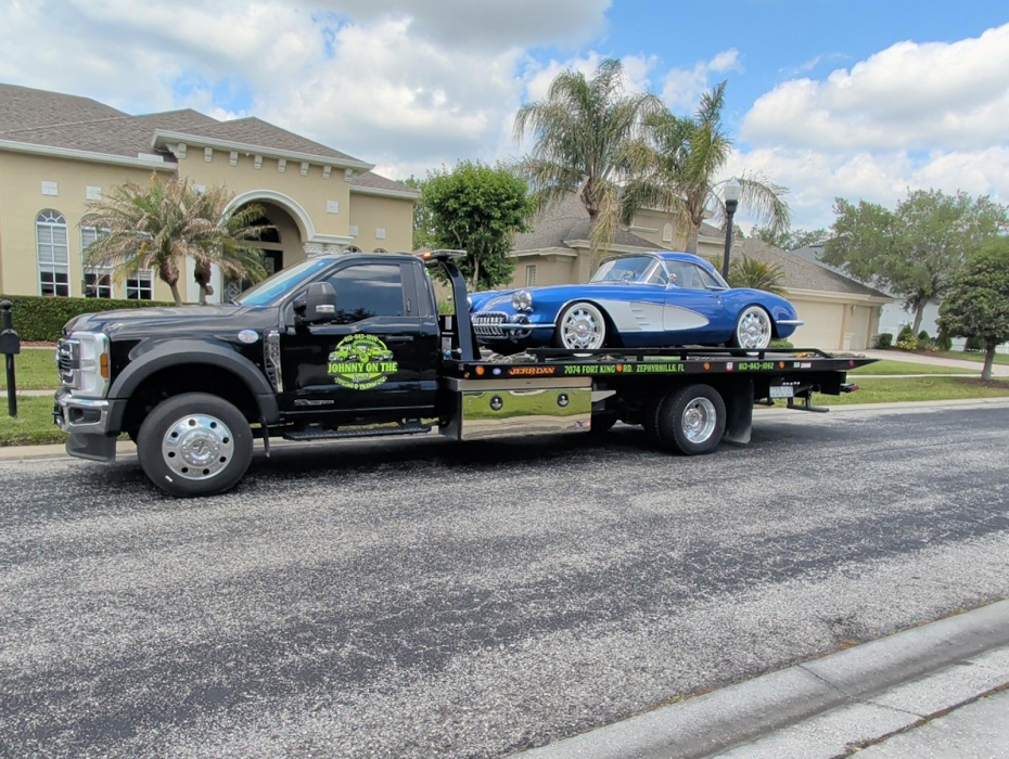 Johnny On The Spot Towing LLC towing company near Zephyrhills