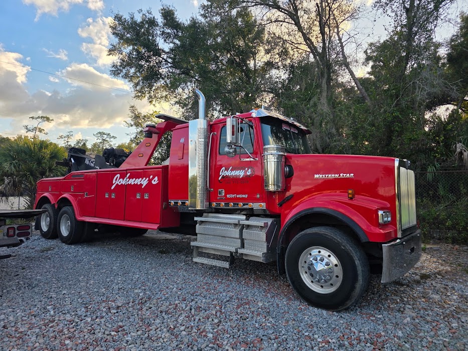 Johnny's Auto, Inc. towing company near Orange City
