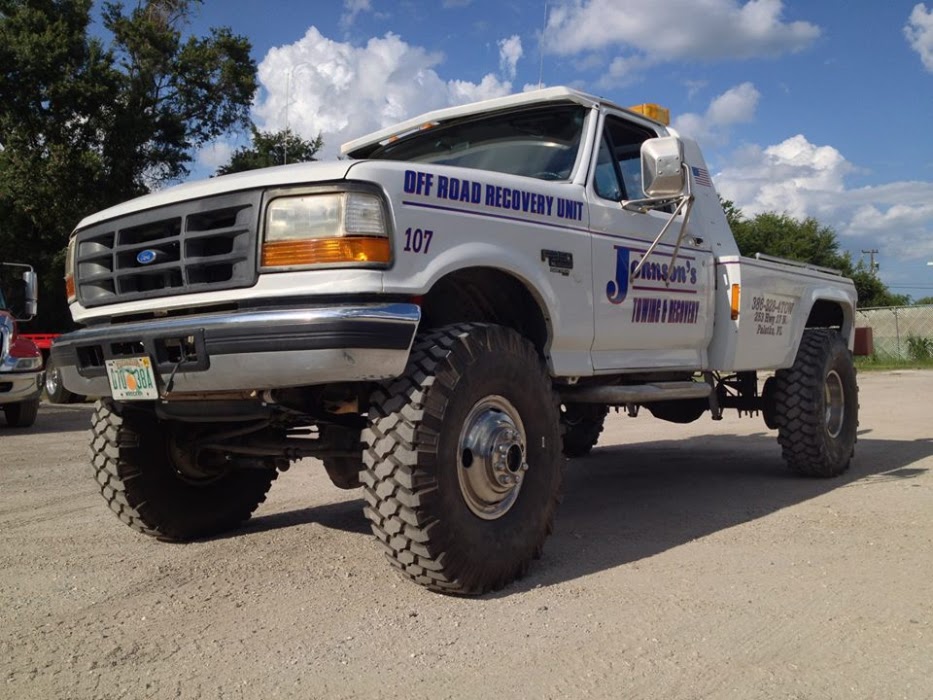 Johnson's Towing towing company near Palatka