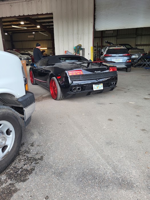 Lee's Auto Repair & Towing towing company near Lutz