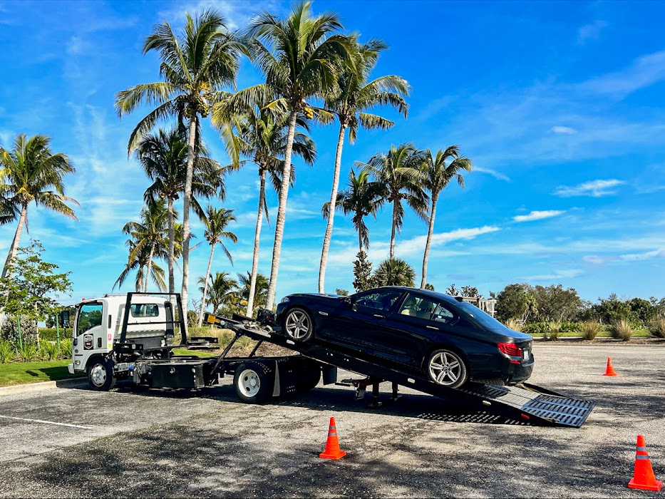 Mile Towing Services towing company near Englewood