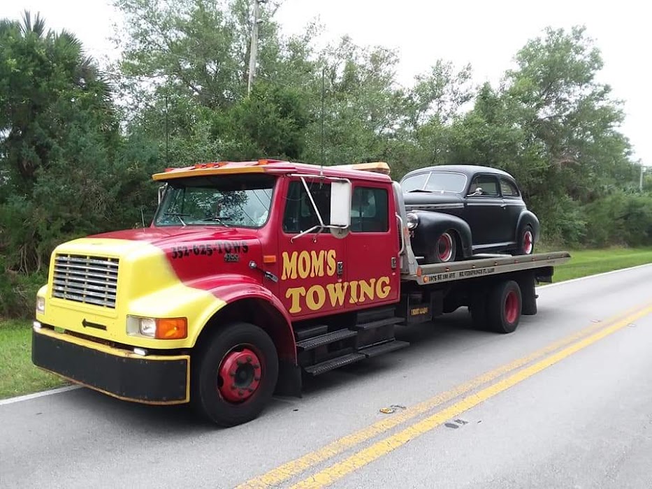 MOM'S TOWING towing company near Silver Springs