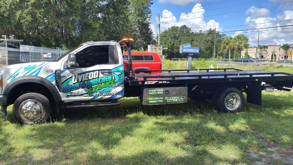 Oviedo Road and Wrecker Services towing company near Oviedo