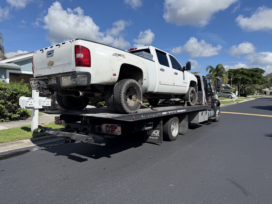 ROTTWEILER TOWING LLC towing company near Sarasota