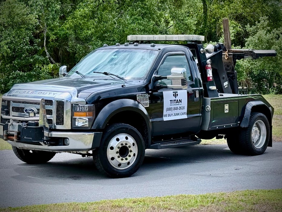 TITAN TOW AND ROADSIDE LLC