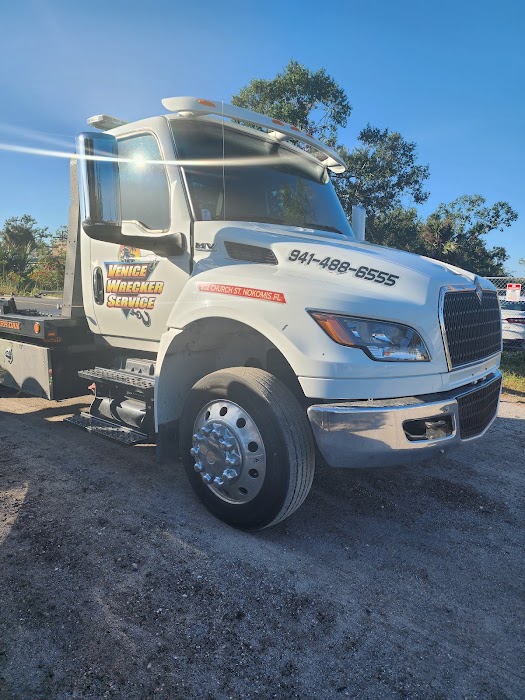 Venice Wrecker Service towing company near Nokomis