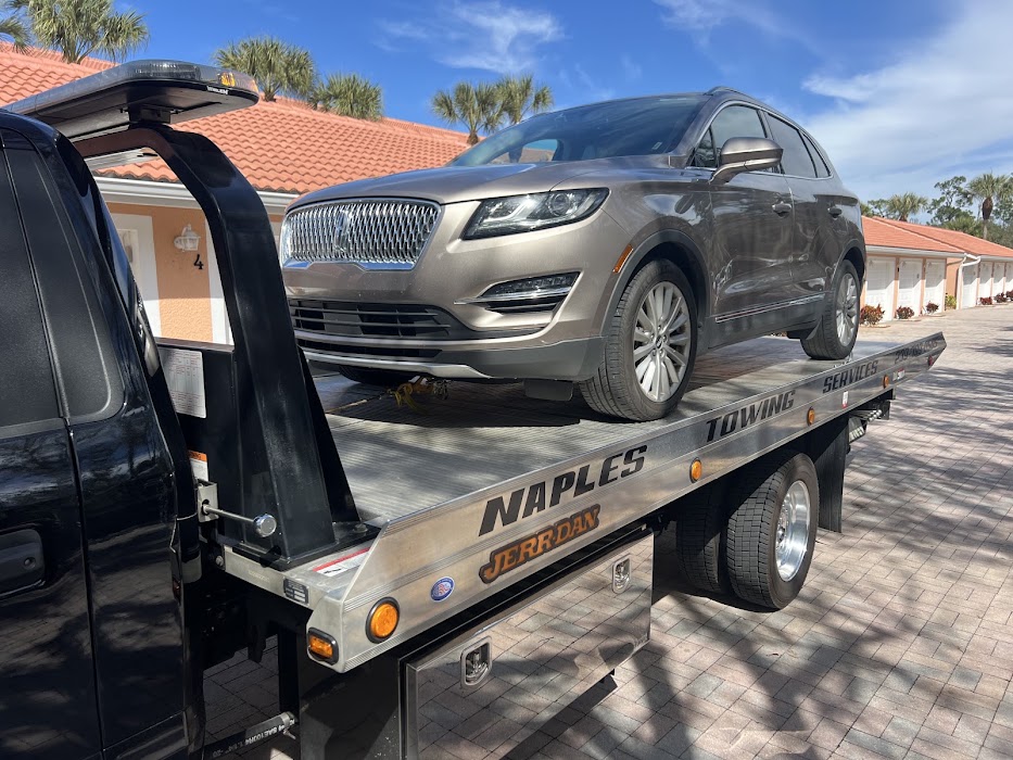 Yuyo's Towing Group towing company near Naples