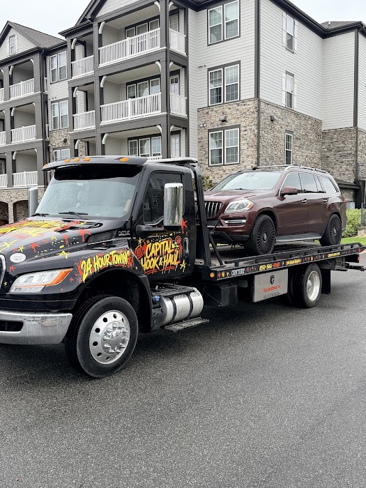 Capital Hook & Haul towing company near Midway