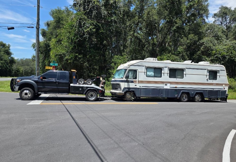 Hooks Recovery & Towing Solutions