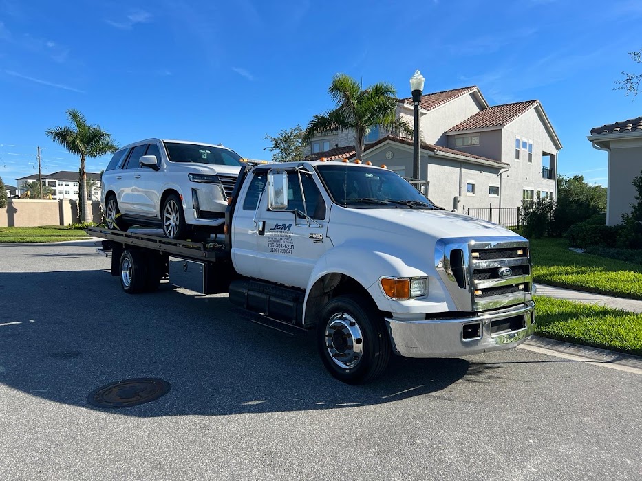 J&M Windermere Towing towing company near Windermere