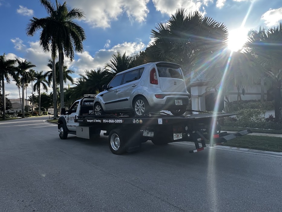 United Transport & Towing LLC towing company near Margate